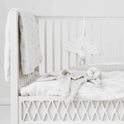 Cam Cam Copenhagen Cam Cam® COPENHAGEN Muziekmobiel, Pauw - Crème Wit -Kinderspeelgoed cam cam copenhagen muziekmobiel pauw creme wit a369529 2