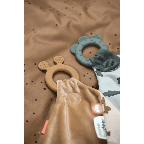 Done By Deer ™ Knuffeldoekje Met Bijtring Raffi, Mosterdgeel 3 Done By Deer ™ Knuffeldoekje Met Bijtring Raffi, Mosterdgeel - Afbeelding 3