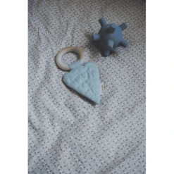 Filibabba Baby Sense Bal Powder Blauw -Kinderspeelgoed filibabba baby sense bal powder blauw a333370 2