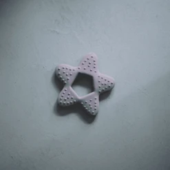 Filibabba Bijtring Ster Natuurlijk Rubber - Light Lavendel 6 Filibabba Bijtring Ster Natuurlijk Rubber - Light Lavendel -Kinderspeelgoed filibabba bijtring ster natuurlijk rubber light lavendel a333540 1