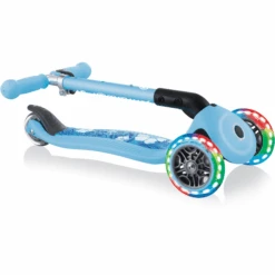GLOBBER JUNIOR FOLDABLE FANTASY LIGHT S Pastel Blauw- Flower S, Met Verlichte Wielen -Kinderspeelgoed globber junior foldable fantasy light s pastel blauw flower s met verlichte wielen a353119 3