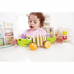 HAPE Trekdier Krokodil "Croc" 9 HAPE Trekdier Krokodil "Croc" -Kinderspeelgoed hape trekdier krokodil croc a062306 4