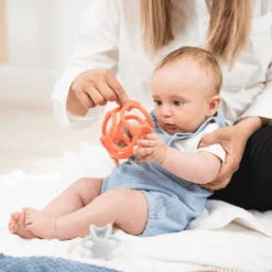 Nattou Set Ballen Orange + Grijs 8 Nattou Set Ballen Orange + Grijs -Kinderspeelgoed nattou set ballen orange grijs a309731 3