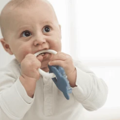 Nattou Verkoelende Bijtring Blauw -Kinderspeelgoed nattou verkoelende bijtring blauw a309557 1