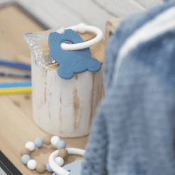 Nattou Verkoelende Bijtring Blauw -Kinderspeelgoed nattou verkoelende bijtring blauw a309557 3