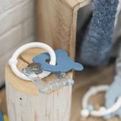 Nattou Verkoelende Bijtring Blauw -Kinderspeelgoed nattou verkoelende bijtring blauw a309557 4