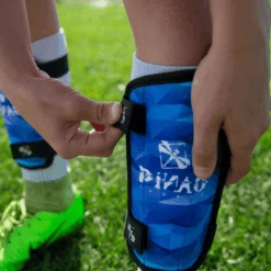 PiNAO Sport Voetbal Scheenbeschermers 9 PiNAO Sport Voetbal Scheenbeschermers -Kinderspeelgoed pinao sport voetbal scheenbeschermers a303435 4