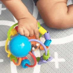 PLAYGRO Motoriek Ball - Play And Learn 9 PLAYGRO Motoriek Ball - Play And Learn -Kinderspeelgoed playgro motoriek ball play and learn a151765 4