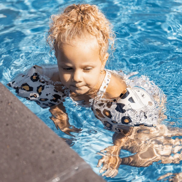 SWIM ESSENTIALS Swim Essential S Zwemvleugels Panter Beige (2-6 Jaar) 3 SWIM ESSENTIALS Swim Essential S Zwemvleugels Panter Beige (2-6 Jaar) - Afbeelding 3